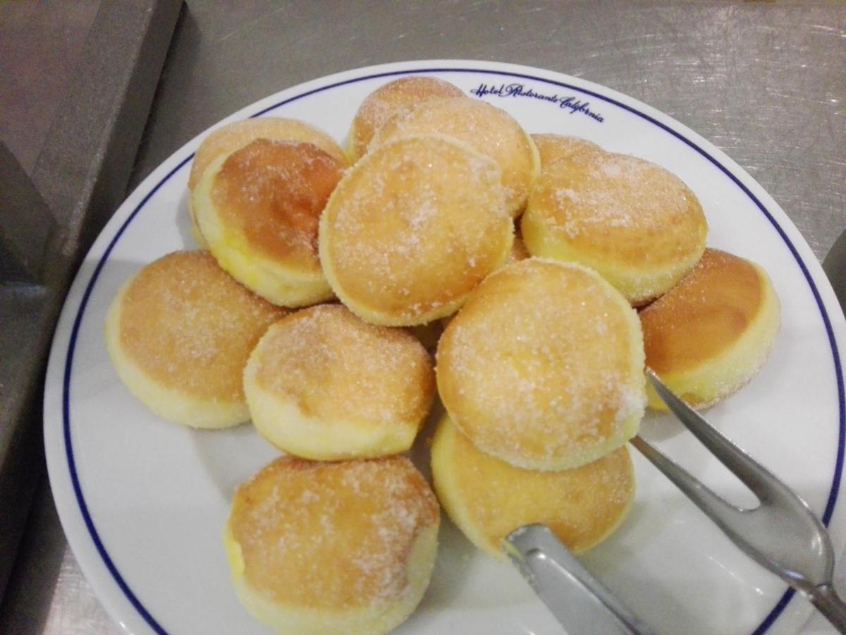 California Pastry Hotel Τσέρβια Εξωτερικό φωτογραφία
