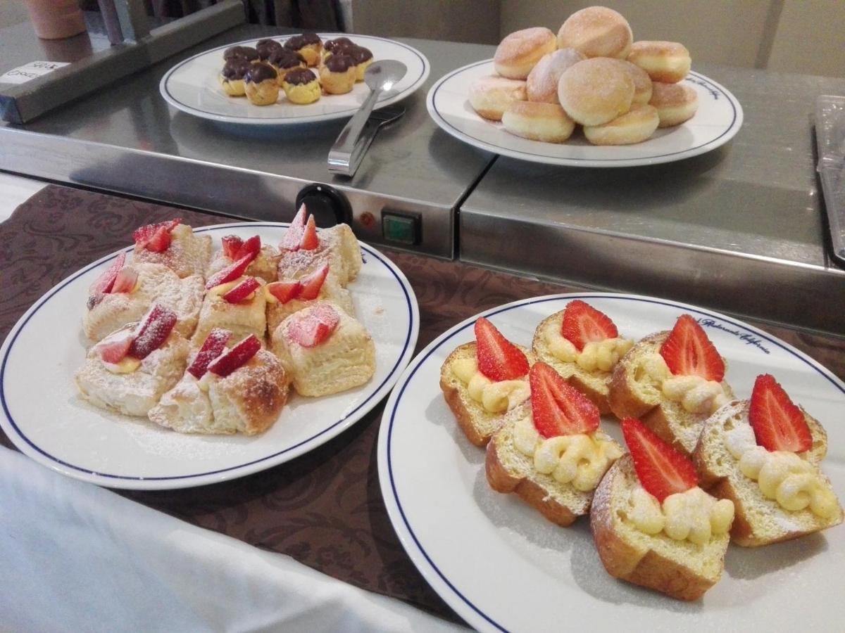 California Pastry Hotel Τσέρβια Εξωτερικό φωτογραφία